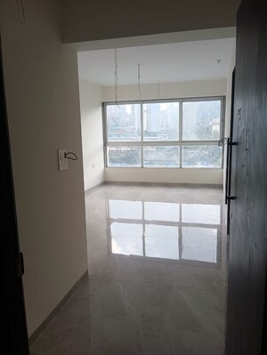 Room in 2 BHK Apartment at Neumec Morphosis Adagio, Mulund West – for Rent