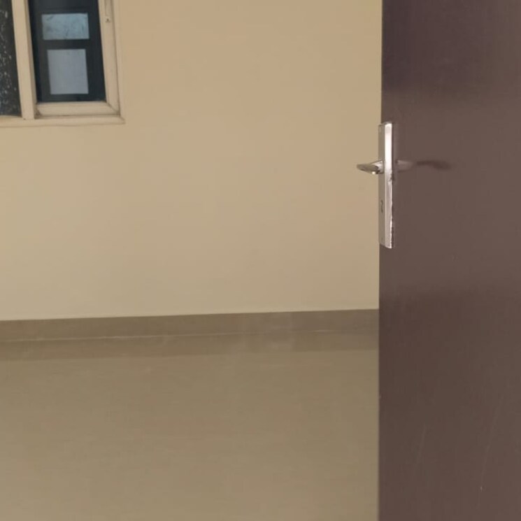 Room, amrapali-terrace-homes 3.5 Bedroom 1600 Sq.Ft. Apartment In Tech Zone 4 Greater Noida Greater Noida 9250189