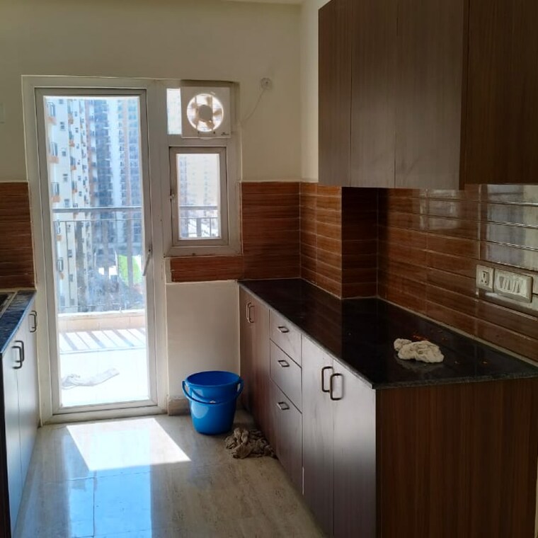 Kitchen, amrapali-terrace-homes 3.5 Bedroom 1600 Sq.Ft. Apartment In Tech Zone 4 Greater Noida Greater Noida 9250189