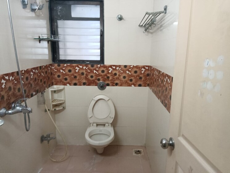 Bathroom, sawan-highness 2.5 Bedroom 1349 Sq.Ft. Apartment In Kharghar Navi Mumbai 9250216