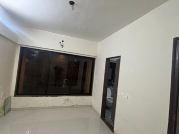 Room in 1 BHK Apartment at Rajkamal Heights, Parel – for Rent