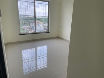 Room in 2.5 BHK Apartment at Kolte Patil Life Republic, Hinjewadi – for Rent