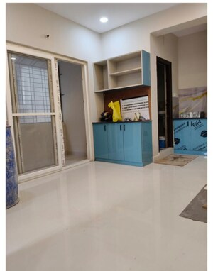 Room in 3 BHK Apartment at Kondapur – for Rent