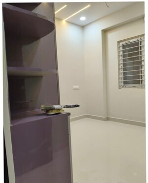 Room in 3 BHK Apartment at Kondapur – for Rent