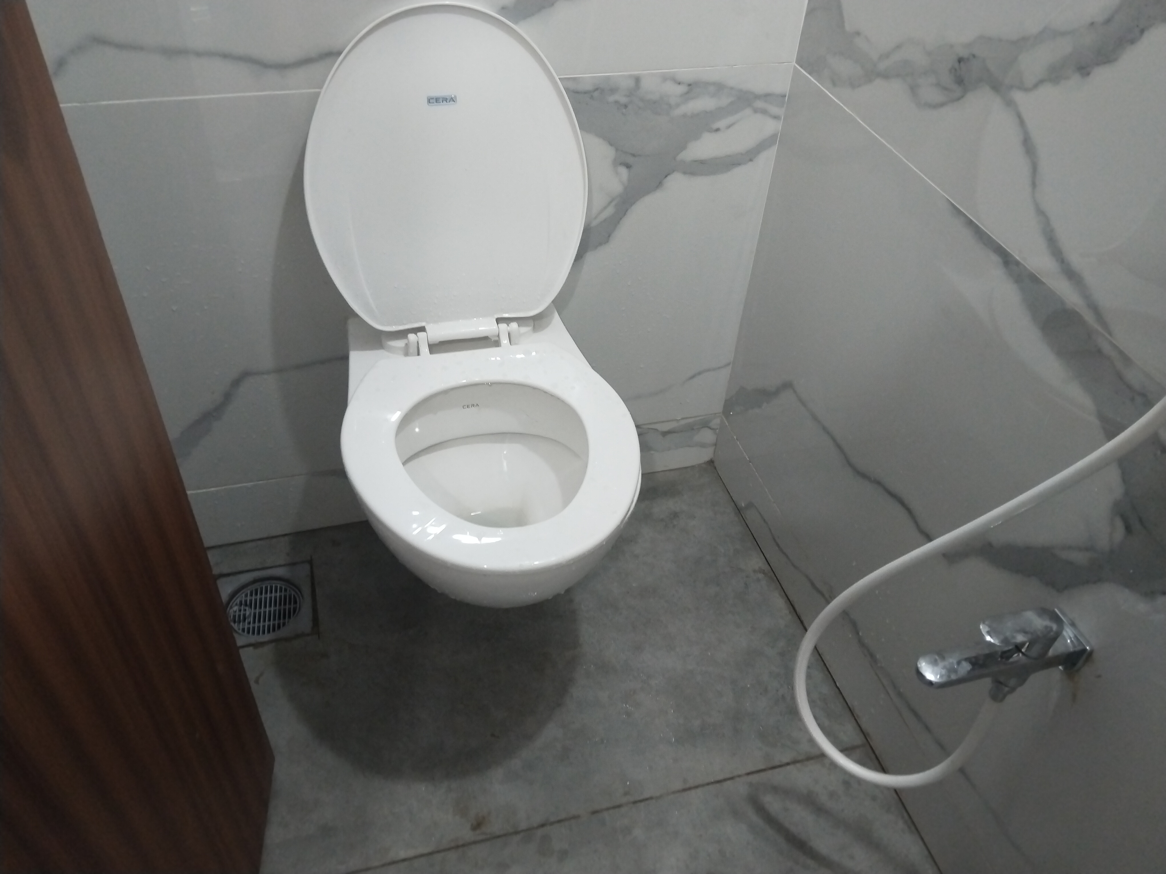 1 BHK + Extra Room Apartment For Rent in Raunak Heights