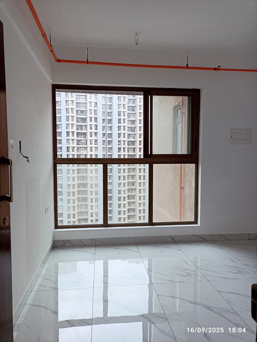 1 BHK + Extra Room Apartment For Rent in Raunak Heights
