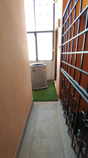 Balcony in 1 BHK Builder Floor at Dwarka Mor – for Rent