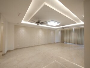 4 BHK Builder Floor For Sale in BPTP Amstoria Country Floor, Sector 102