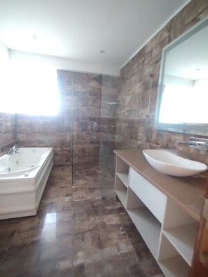 Kitchen in 4 BHK Builder Floor at BPTP Amstoria Country Floor, Sector 102 – for Sale