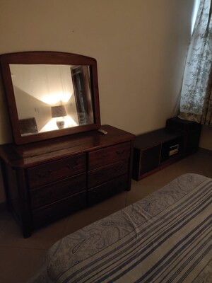 Bedroom in 2 BHK Apartment at Parsvnath Prestige, Sector 93a – for Sale