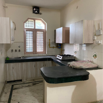 Kitchen in 2.5 BHK Villa at Sector 22b – for Rent