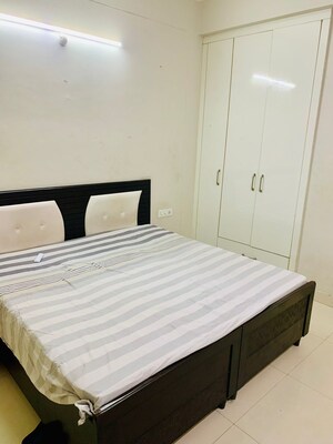 Bedroom in 3 BHK Apartment at Sector 115 – for Rent