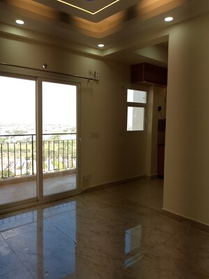 Room in 2 BHK Apartment at Amrapali Enchante, Tech Zone 4 Greater Noida – for Rent