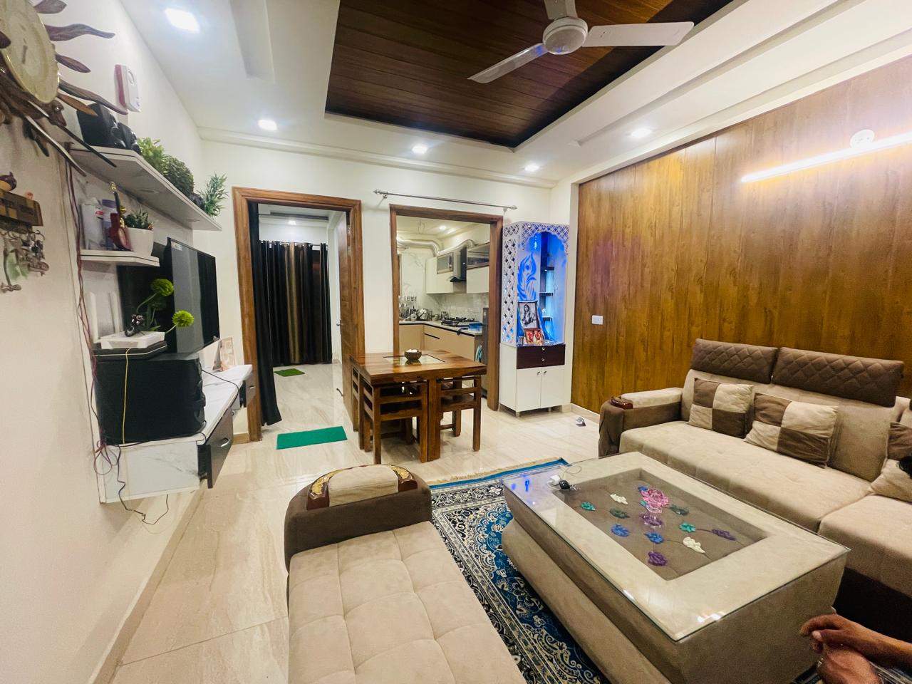 3 BHK 180 Sq.Yd. Builder Floor in BPTP District