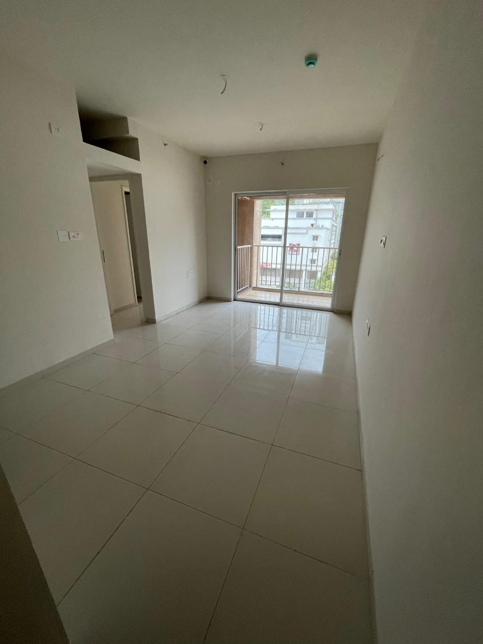 2 BHK + Servant Room Apartment For Rent in Godrej Green Vistas