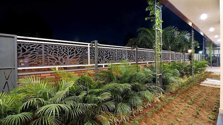 Exterior View, sector 14 1 RK 600 Sq.Ft. Apartment In Sector 14 Gurgaon 9250559