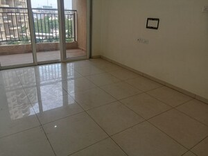Room in 2 BHK Apartment at Kolte Patil Life Republic, Hinjewadi – for Rent