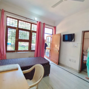 Living Room in 1.5 BHK Villa at Sector 23 – for Rent