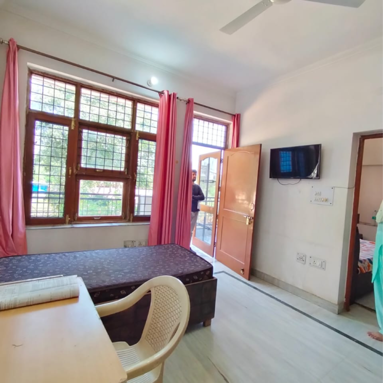 Living Room, sector 23 1.5 Bedroom 500 Sq.Ft. Villa In Sector 23 Gurgaon 9250595