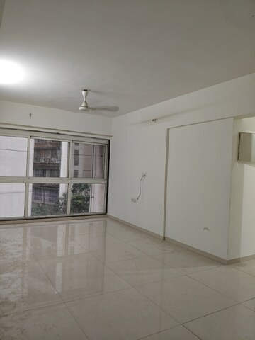 Room in 2 BHK Apartment at Godrej Central, Chembur – for Sale
