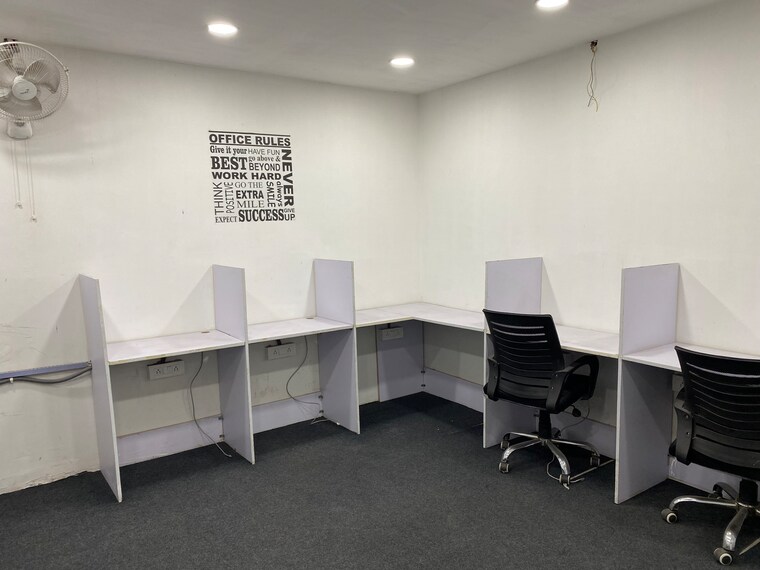 Team Area, unicity-business-park Commercial Office Space 700 Sq.Ft. In Dhakoli Zirakpur 9250555