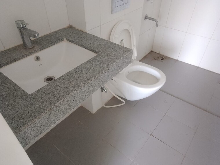 Bathroom, paranjape-blue-ridge 3 Bedroom 1230 Sq.Ft. Apartment In Hinjewadi Pune 9250591