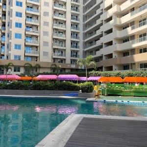 Swimming Pool in 2 BHK Apartment at Ambience Creacions, Sector 22 – for Rent