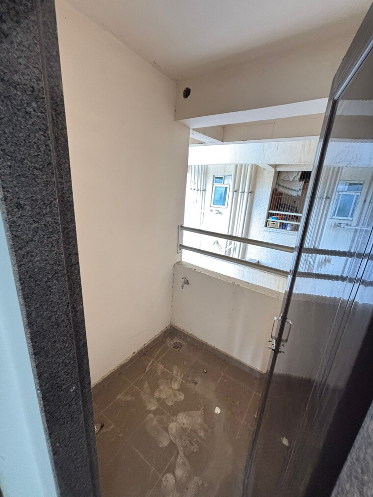 Bathroom, puraniks-city-reserva 2 Bedroom 627 Sq.Ft. Apartment In Ghodbunder Road Thane 9250568