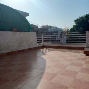 Parking in 4 BHK Apartment at Vasant Kunj – for Sale