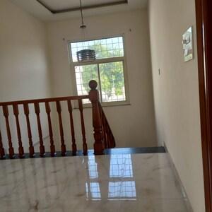 Room in 4 BHK Apartment at Vasant Kunj – for Sale