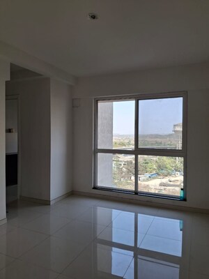 Room in 1 BHK Apartment at Puranik City Reserva, Ghodbunder Road – for Rent