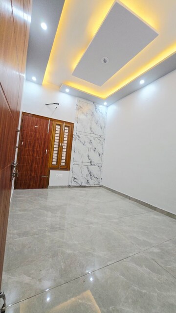 Room in 4 BHK Independent House at Abdullapur – for Sale