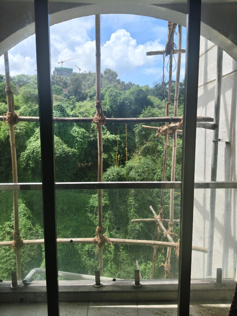 Balcony, hiranandani-estate-canosa 1 Bedroom 450 Sq.Ft. Apartment In Ghodbunder Road Thane 9250658