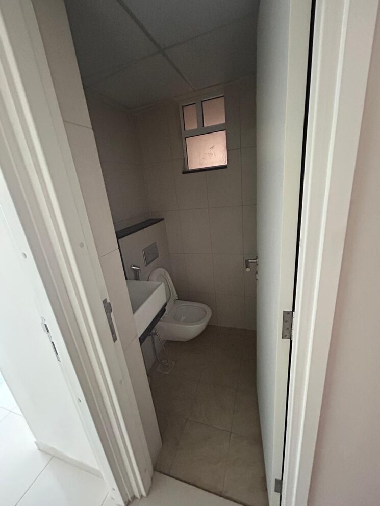 Bathroom, godrej-green-vistas 1 Bedroom 468 Sq.Ft. Apartment In Mahalunge Pune 9250646