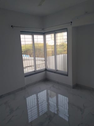 Room in 2 BHK Apartment at Suvan Shades, Mundhwa – for Rent