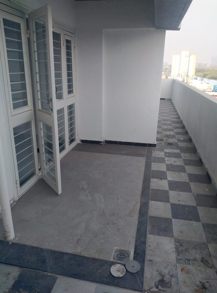 Balcony, suvan-shades 2 Bedroom 578 Sq.Ft. Apartment In Mundhwa Pune 9250649