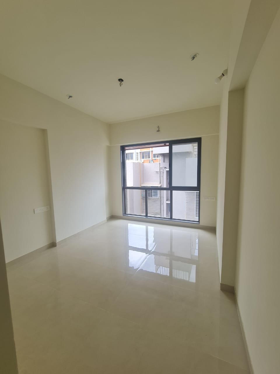 2 BHK 475 Sq.Ft. Apartment in Vaswani Vista One