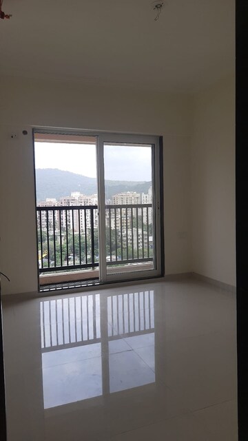 1 BHK Apartment For Rent in Unnathi Woods Phase 1 And 2, Ghodbunder Road