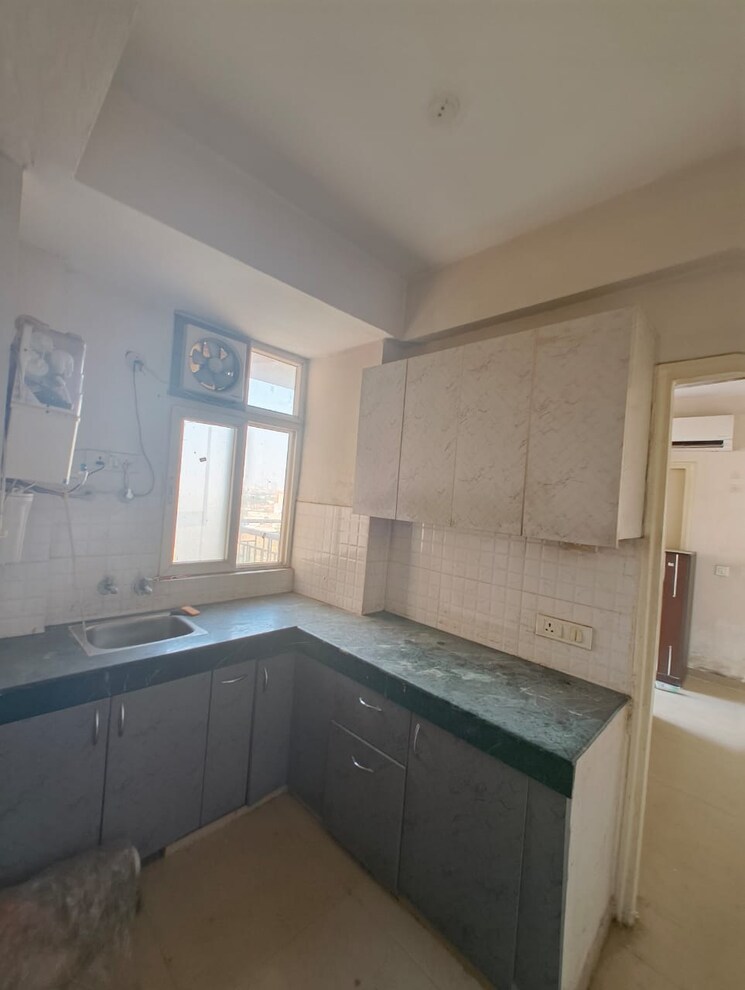 Kitchen, shree-vardhman-green-court 1 Bedroom 418 Sq.Ft. Apartment In Sector 90 Gurgaon 9250714