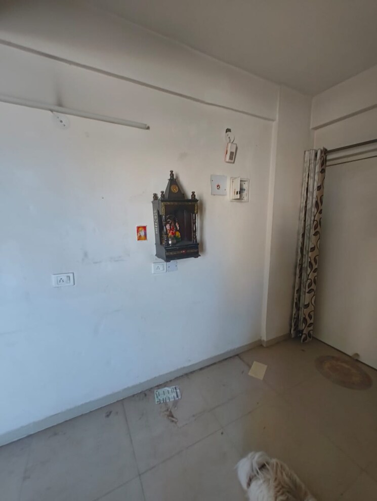 Room, shree-vardhman-green-court 1 Bedroom 418 Sq.Ft. Apartment In Sector 90 Gurgaon 9250714