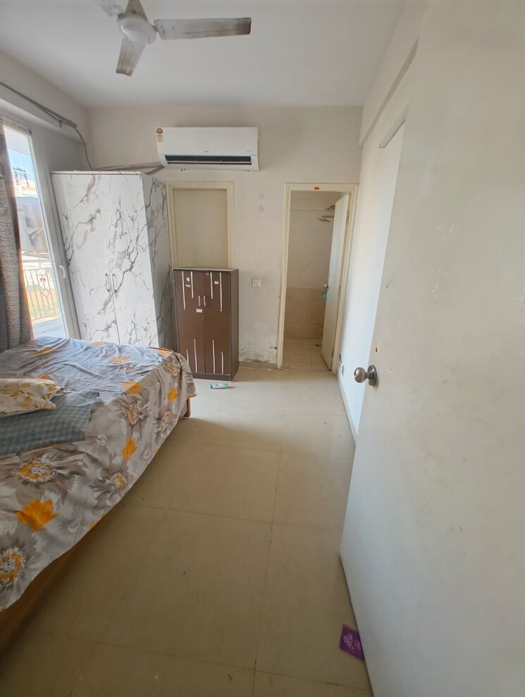 undefined, shree-vardhman-green-court 1 Bedroom 418 Sq.Ft. Apartment In Sector 90 Gurgaon 9250714