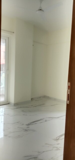 Bedroom in 3 BHK Apartment at Bhosale Nagar – for Rent