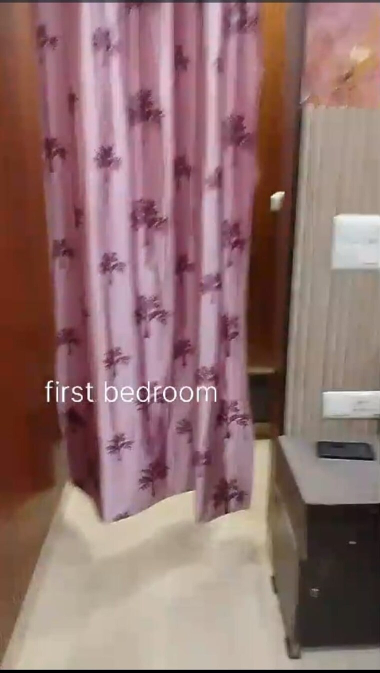 Gym, lajpat nagar i 3 Bedroom 900 Sq.Ft. Builder Floor In Lajpat Nagar I Delhi 9250733