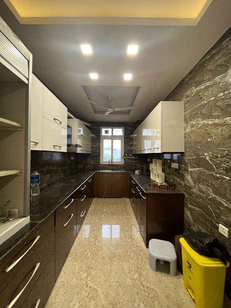 Kitchen, ansal-sushant-lok-i 3.5 Bedroom 215 Sq.Yd. Builder Floor In Sector 43 Gurgaon 9250731