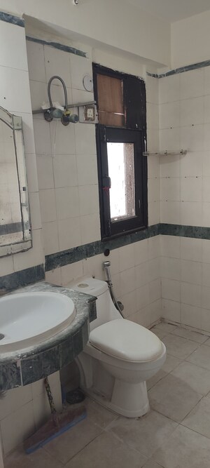 Bathroom in 2 BHK Apartment at Omaxe Green Valley, Sector 42 – for Sale