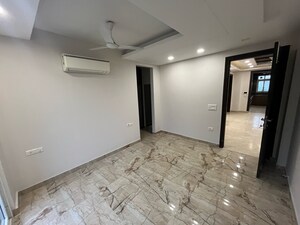 Room in 3.5 BHK Builder Floor at Ansal Sushant Lok I, Sector 43 – for Sale