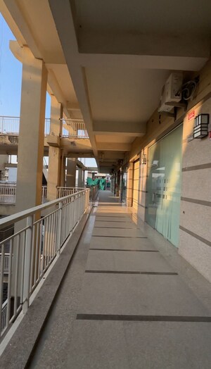  Shop For Sale in Puri 81 Business Hub, Sector 81