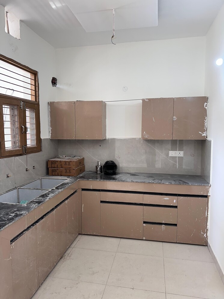Kitchen, dhakoli 2 Bedroom 1000 Sq.Ft. Builder Floor In Dhakoli Zirakpur 9250774