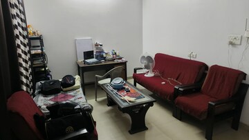 Living Room in 1 BHK Independent House at Gomti Nagar – for Rent