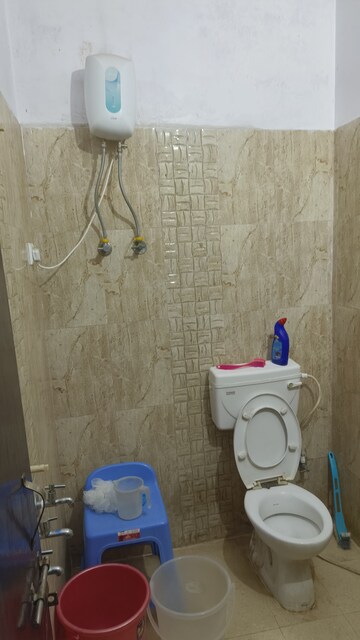 Bathroom in 1 BHK Independent House at Gomti Nagar – for Rent